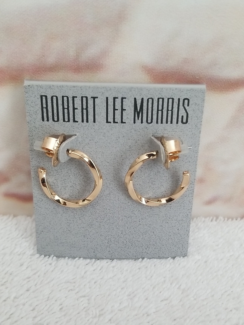 New Robert Lee Morris Soho Huggie Hoop Earrings